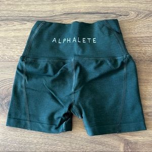 Alphalete short